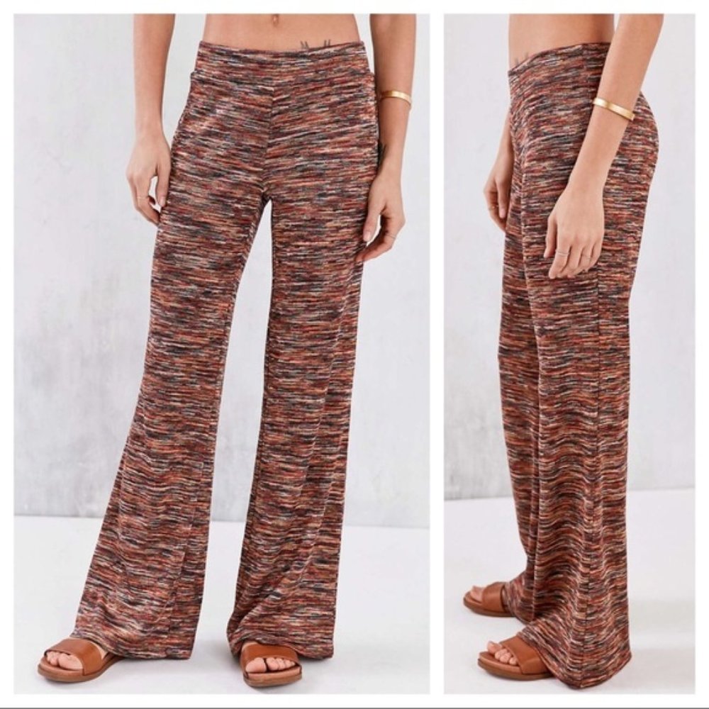 NWT Ecote Marcy Pull On Flare Pants - Medium